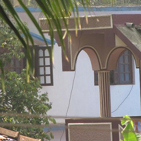 Domingos Guest House Baga Bagian luar foto