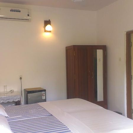 Domingos Guest House Baga Bagian luar foto